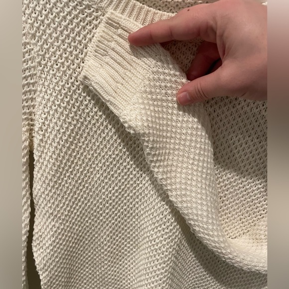 BP Women’s White/Cream Knit Long Sleeve Sweater Size Medium - Picture 7 of 7